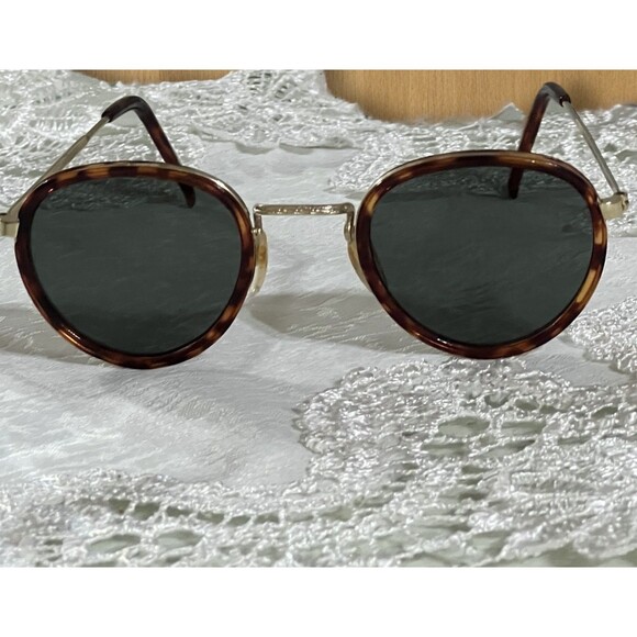 Vintage 90’s GITANO III Women’s Sunglasses Gold Tone Tortoise Shell Frame RARE main image 4